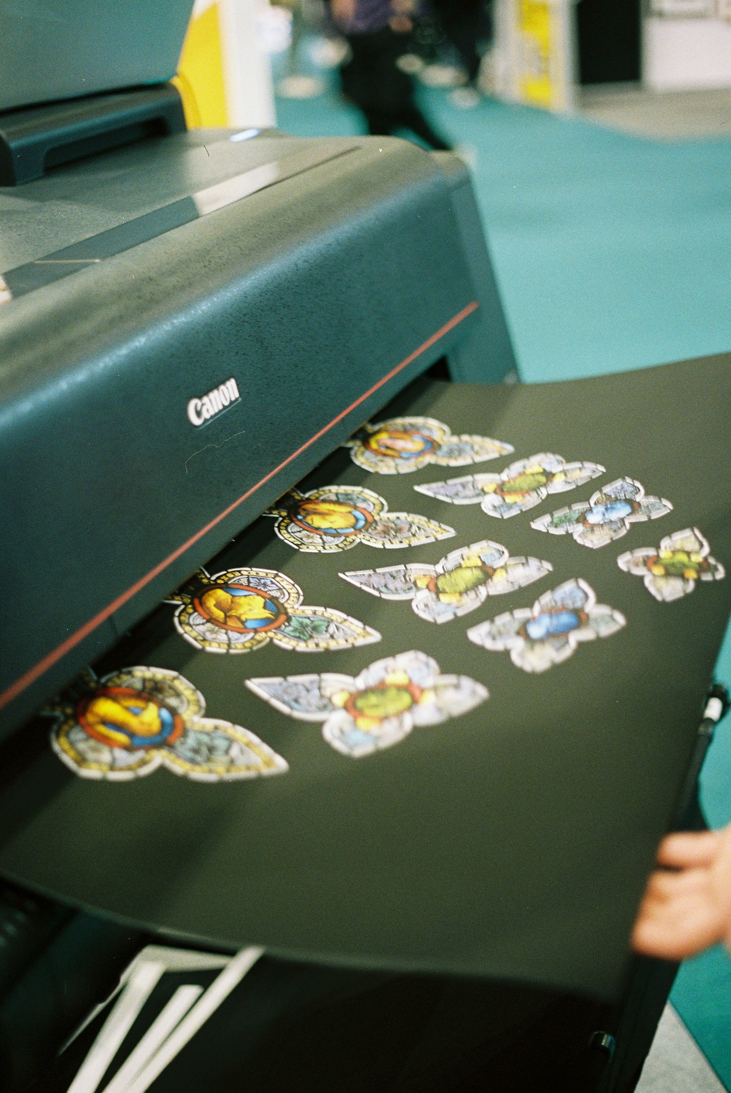 5 Ways Custom Merchandise Can Boost Your Brand Identity